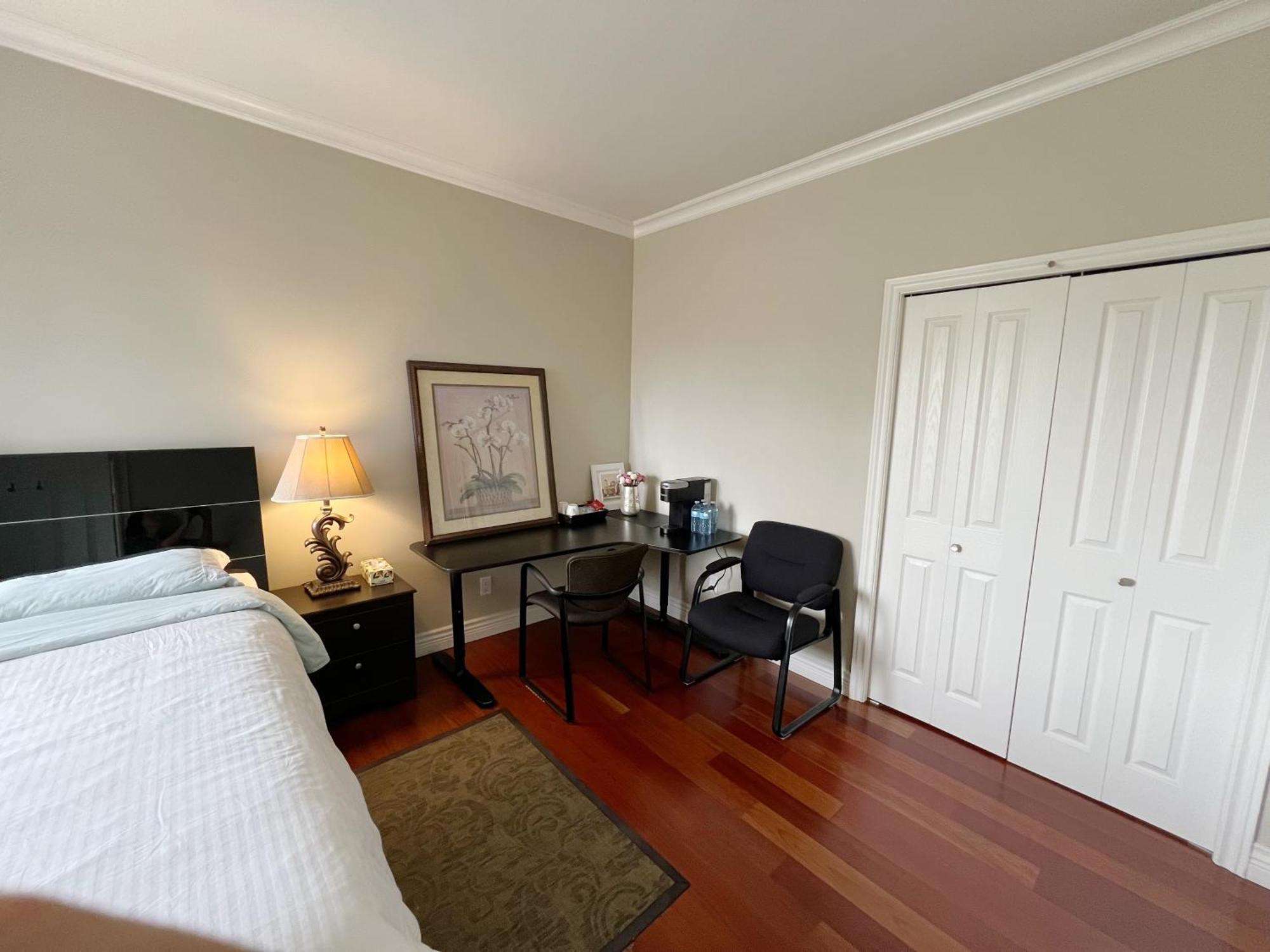Lucky Room, A Comfortable Bedroom With Private Bathroom Close To Yvr Richmond Eksteriør billede